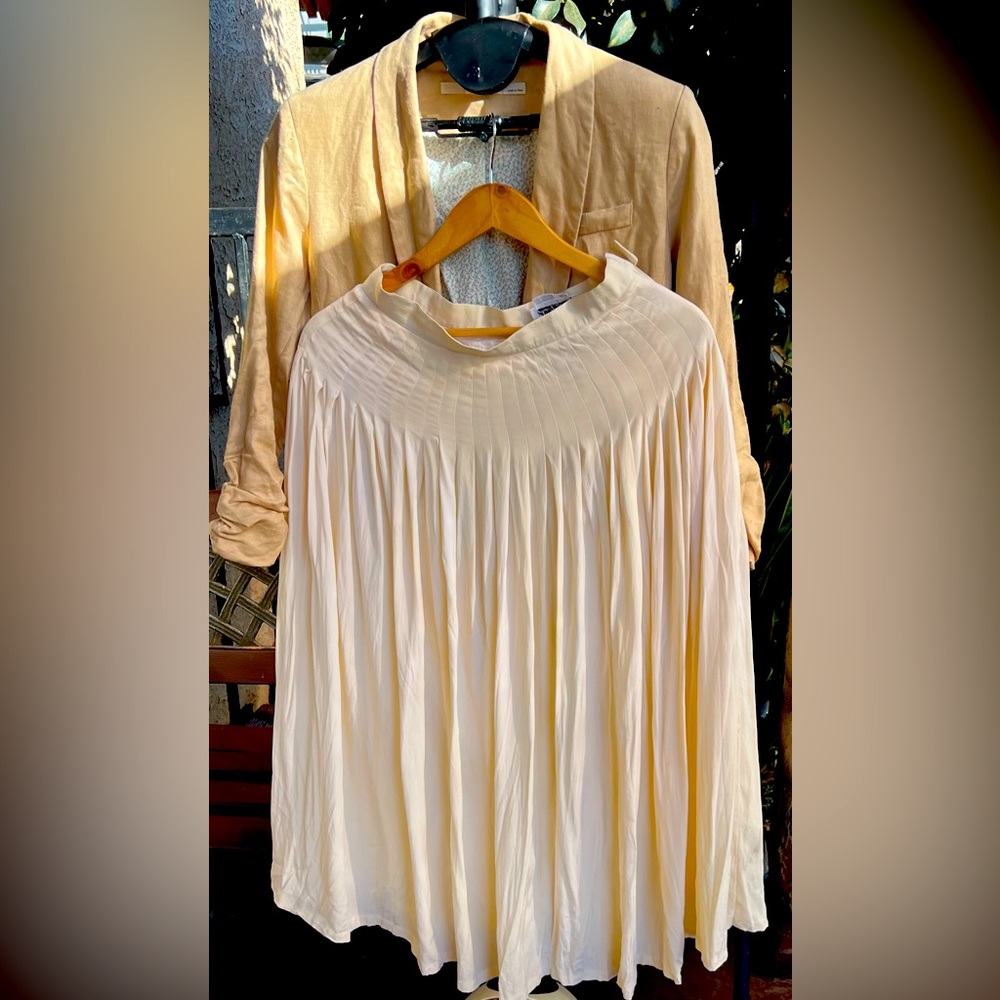 Vintage Jeanette for ST. Martin 1985 100%silk pleated skirt
